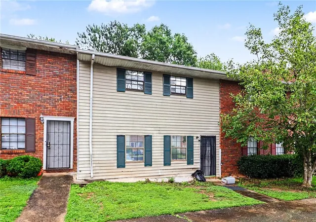 2nd image of 6354 Shannon Pkwy #15C, Union, GA 30291 | MLS# 7786078