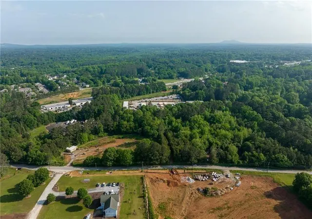 3rd image of 3989 Flint Hill Rd, Powder Springs, GA 30127 | MLS# 7530542