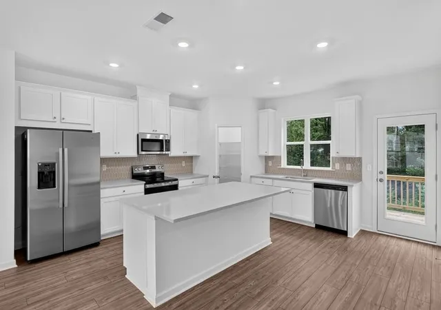 2nd image of 5818 Schelton Pl Se, Mableton, GA 30126 | MLS# 7790018