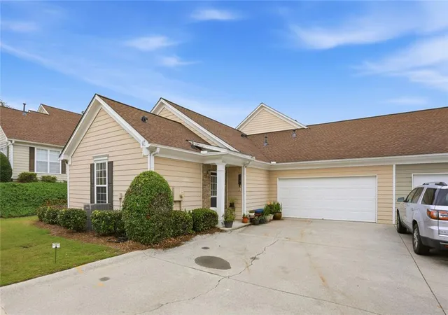 1st image of 304 Gable Brook Dr, Grayson, GA 30017 | MLS# 7777449