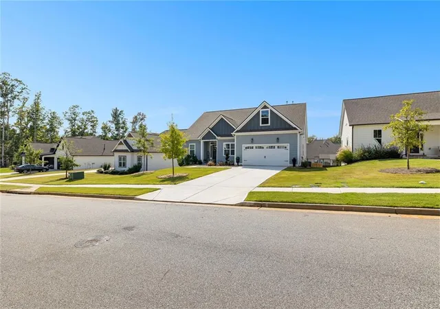 2nd image of 73 Oakhurst Trl, Sharpsburg, GA 30277 | MLS# 7792464