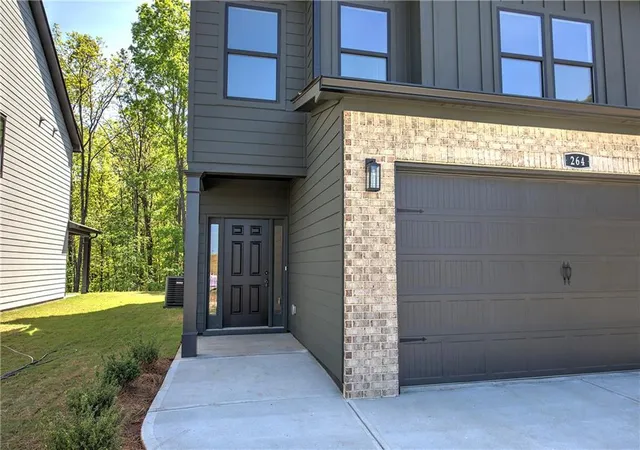 3rd image of 258 Summit Height Dr, Cartersville, GA 30121 | MLS# 7748618