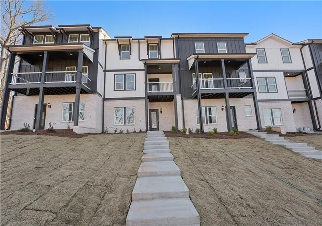 Photo 3 of Sale Pending at 6470 Pinin Pl, Cumming, GA 30041 | MLS# 7764200 | Listing updated on 2026-08-15
