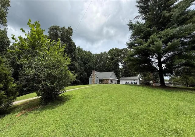 2nd image of 209 Hiram Wy, Hiram, GA 30141 | MLS# 7805890