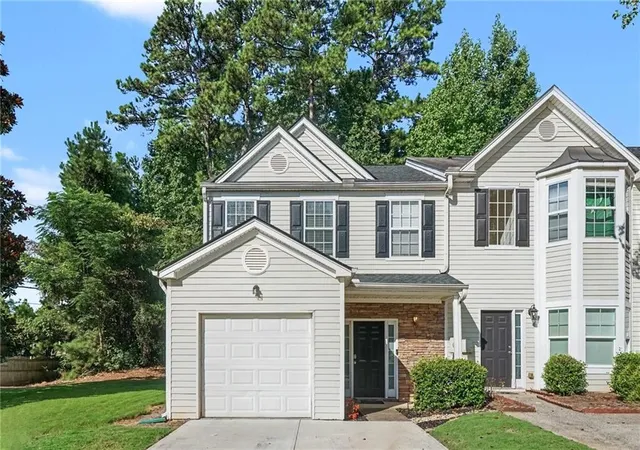 Townhouse for sale at 300 Timber Gate Ct, Lawrenceville, GA 30045 | MLS# 7821286