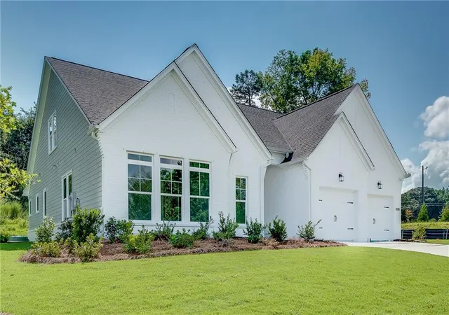 Photo 3 of Single family home for sale at 4810 Gadwall Way, Cumming, GA 30028 | MLS# 7818576 | Listing updated on 2026-09-20
