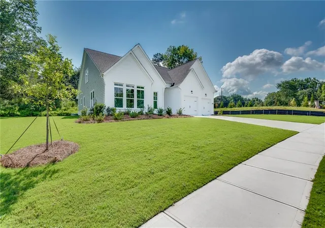 Photo 3 of Single family home for sale at 4810 Gadwall Way, Cumming, GA 30028 | MLS# 7818576 | Listing updated on 2026-09-20