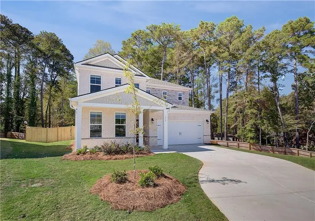 Photo 3 of Single family home for sale at 201 Chiswick Loop, Stockbridge, GA 30281 | MLS# 7752716 | Listing updated on 2026-07-26