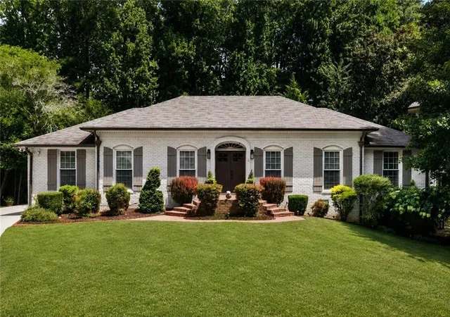 1st image of 175 Forrest Lake Dr, Sandy Springs, GA 30327 | MLS# 7823839