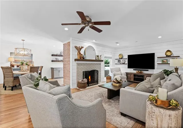 4th image of 175 Forrest Lake Dr, Sandy Springs, GA 30327 | MLS# 7823839