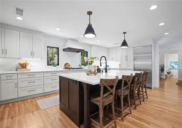 5th image of 175 Forrest Lake Dr, Sandy Springs, GA 30327 | MLS# 7823839