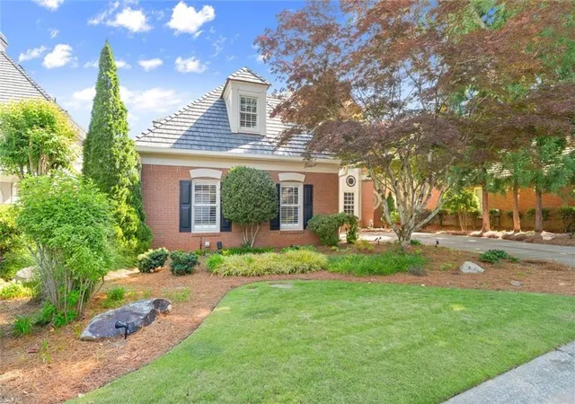 3rd image of 4200 Brookside Ln, Roswell, GA 30076 | MLS# 7767271