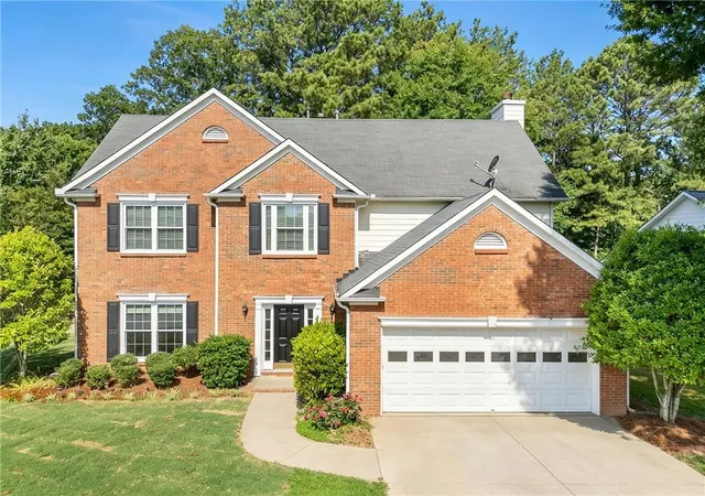 Homes for sale in Suwanee, GA | 3510 Highland Bluff Dr, Suwanee, GA 30024 | MLS# 7794905