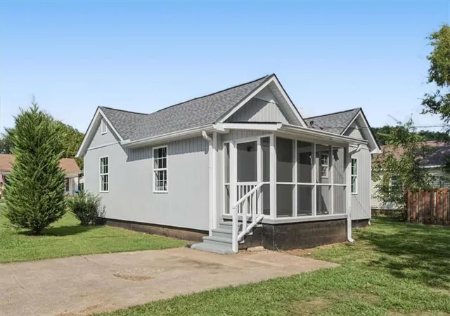 Single family home for sale at 6 E 3rd Street, Aragon, GA 30104 | MLS# 7857337