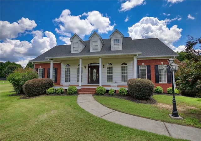 2nd image of 2899 N Sharon Church Rd, Loganville, GA 30052 | MLS# 7814743