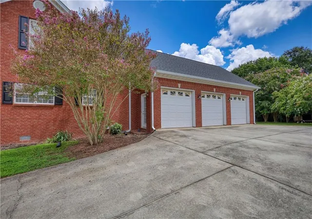 5th image of 2899 N Sharon Church Rd, Loganville, GA 30052 | MLS# 7814743