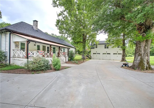 2nd image of 182 Henry Mack Hl Rd, Rydal, GA 30171 | MLS# 7789142