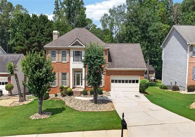 2nd image of 6971 Waters Edge Dr, Stone Mountain, GA 30087 | MLS# 7800586