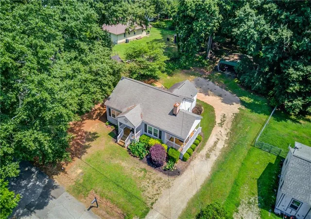 3rd image of 170 Shields St, Winder, GA 30680 | MLS# 7813493