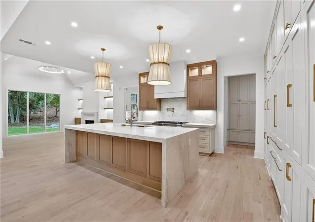 4th image of 423 Lynne Cir, Alpharetta, GA 30009 | MLS# 7778427