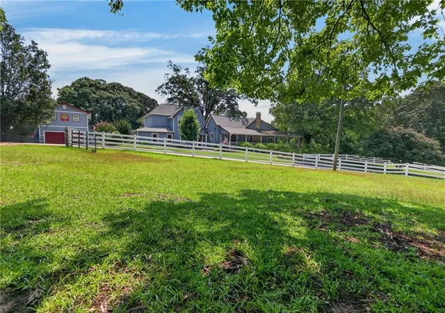Photo 4 of Single family home for sale at 1111 Bakers Brg Rd, Douglasville, GA 30134 | MLS# 7815179 | Listing updated on 2026-08-25