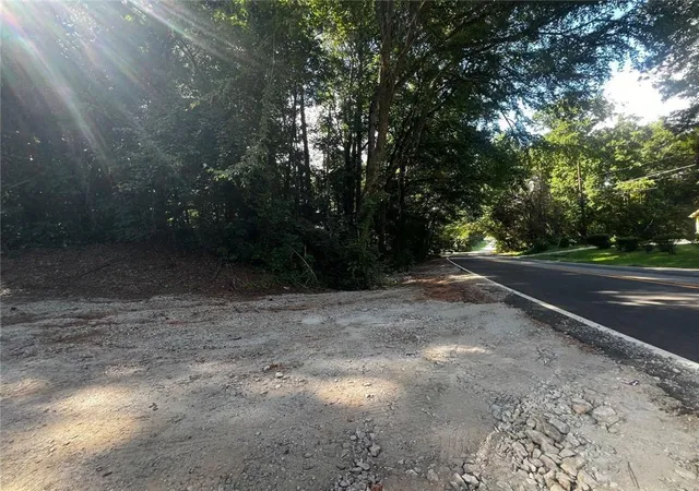 3rd image of 4074 Panola Rd, Lithonia, GA 30038 | MLS# 7620851