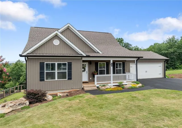 Homes for sale in Dahlonega, GA | 150 Grand Oak Ln, Dahlonega, GA 30533 | MLS# 7798383