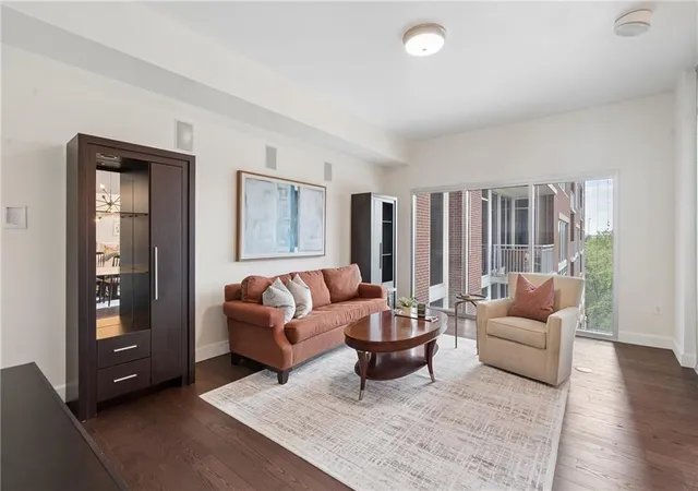 5th image of 1820 Peachtree St Nw #704, Atlanta, GA 30309 | MLS# 7754457