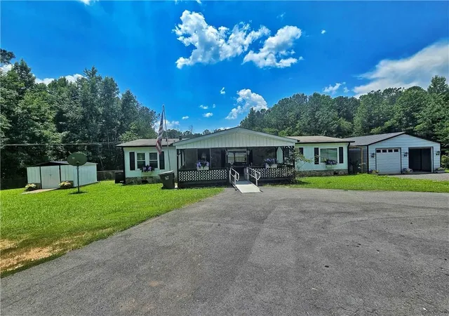 Homes for sale in Mansfield, GA | 2001 Rocky Creek Rd, Mansfield, GA 30055 | MLS# 7802571