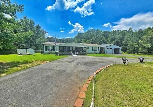 Homes for sale in Mansfield, GA | 2001 Rocky Creek Rd, Mansfield, GA 30055 | MLS# 7802571