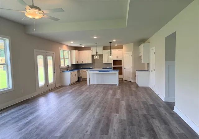 Photo 4 of Single family home for sale at 4225 Trinity Oaks Trl, Cumming, GA 30040 | MLS# 7739579 | Listing updated on 2026-08-27