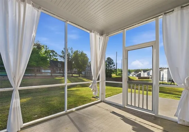 2nd image of 1 Longbrooke Dr Se, Rome, GA 30161 | MLS# 7684584