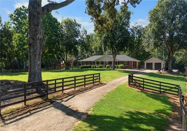 1st image of 144 Hay Renfroe Dr, Dallas, GA 30157 | MLS# 7822412
