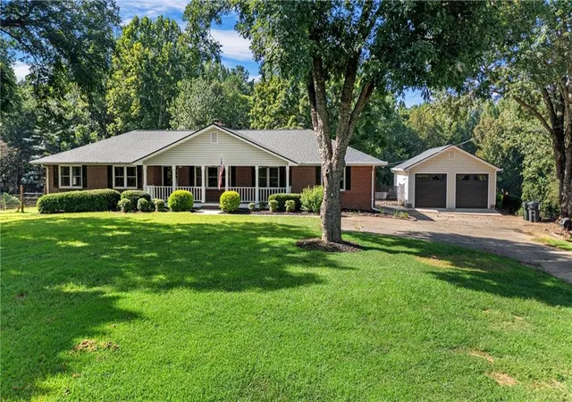 2nd image of 144 Hay Renfroe Dr, Dallas, GA 30157 | MLS# 7822412