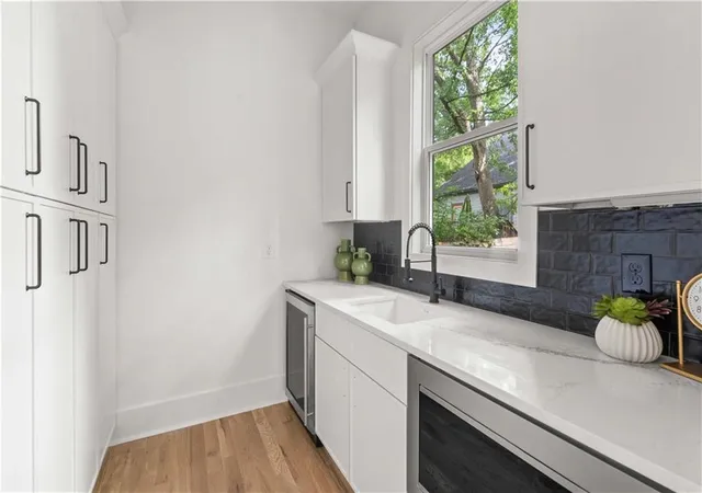 Photo 4 of Single family home for sale at 31 Walthall SE, Atlanta, GA 30317 | MLS# 7824376 | Listing updated on 2026-08-21