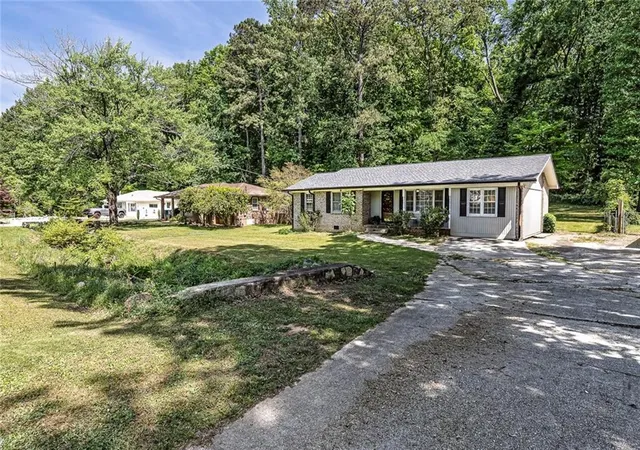 image of 3105 Highland Dr Se, Smyrna, GA 30080 | MLS# 7740398