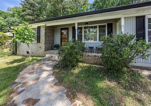 image of 3105 Highland Dr Se, Smyrna, GA 30080 | MLS# 7740398