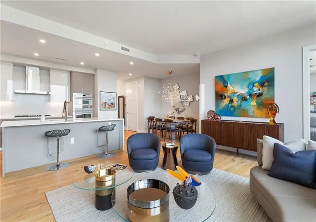 2nd image of 2425 Peachtree Rd Ne #1412, Atlanta, GA 30305 | MLS# 7783427