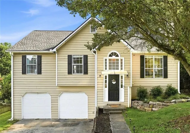 Photo 1 of Single family home for sale at 4929 Shallow Ridge Rd Ne, Kennesaw, GA 30144 | MLS# 7805157 | Listing updated on 2026-09-07