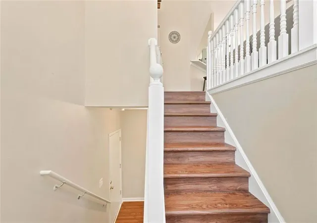 Photo 4 of Single family home for sale at 4929 Shallow Ridge Rd NE, Kennesaw, GA 30144 | MLS# 7805157 | Listing updated on 2026-10-02