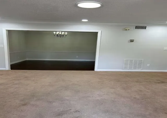 3rd image of 184 Rue Fontaine, Lithonia, GA 30038 | MLS# 7812419