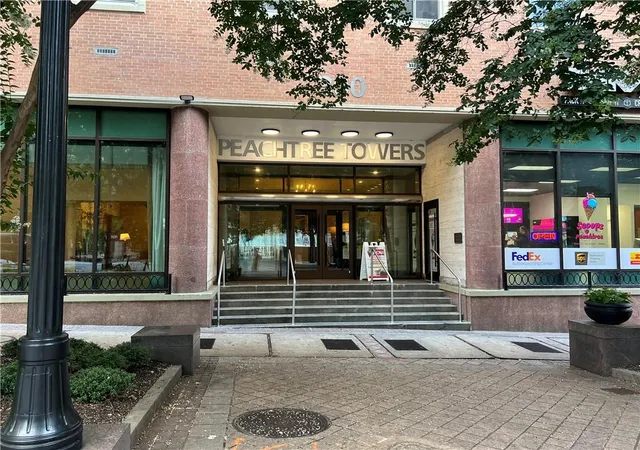 4th image of 300 Peachtree St Ne, Atlanta, GA 30308