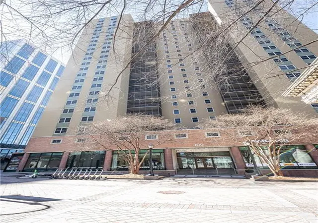 5th image of 300 Peachtree St Ne, Atlanta, GA 30308