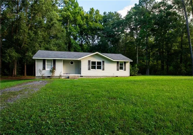 1st image of 1085 New Rosedale Rd Ne, Armuchee, GA 30105 | MLS# 7809774