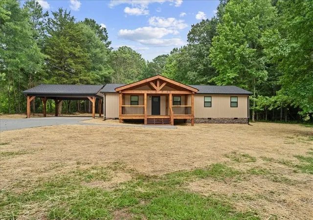 1st image of 126 Church Rd Sw, Calhoun, GA 30701 | MLS# 7785200