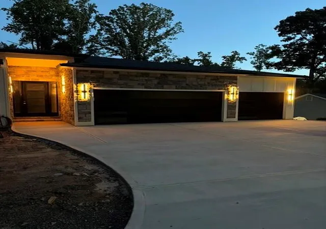 Photo 2 of Single family home for sale at 6315 Reives Rd, Cumming, GA 30041 | MLS# 7793419 | Listing updated on 2026-09-16