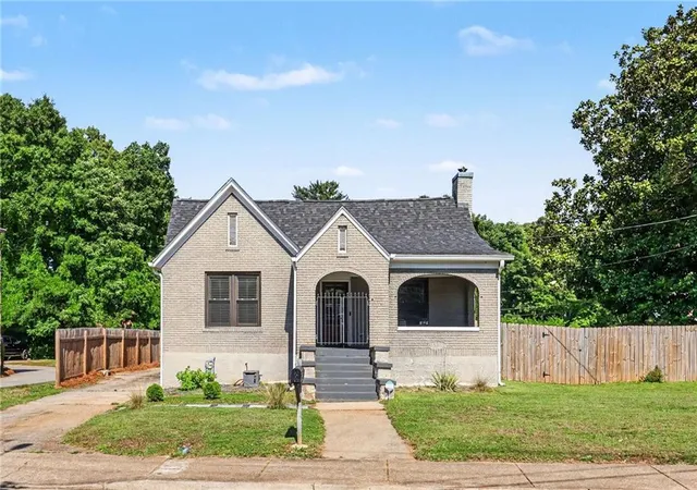 Homes for sale in Atlanta, GA | 3672 E Main St, Atlanta, GA 30337 | MLS# 7771260