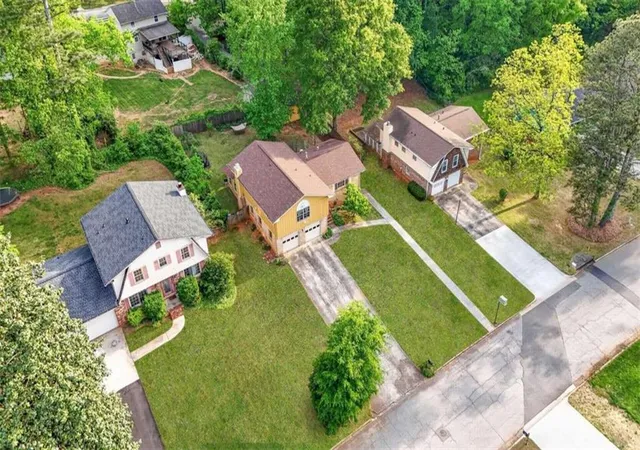 2nd image of 4605 Mercer Rd, Stone Mountain, GA 30083 | MLS# 7758132