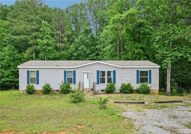 Photo 1 of Single family home for sale at 5805 Saddle Clb Rd, Gainesville, GA 30506 | MLS# 7750592 | Listing updated on 2026-06-18