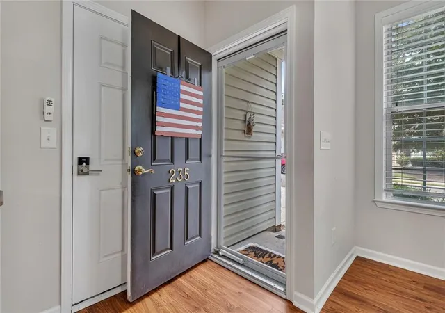 Listing Photo 5 - Condo for sale in building located at 235 Riverstone Pl, Canton, GA 30114